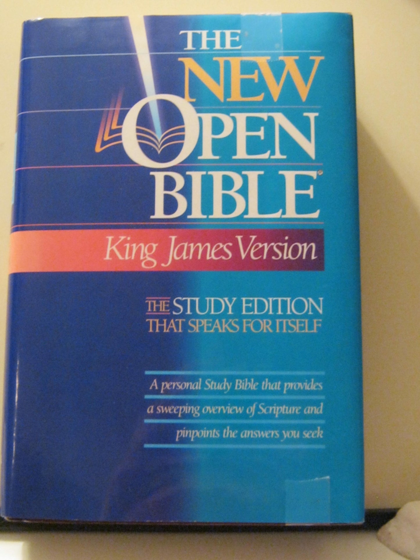 Holy Bible : The New Open Bible, Study Edition, King James Version