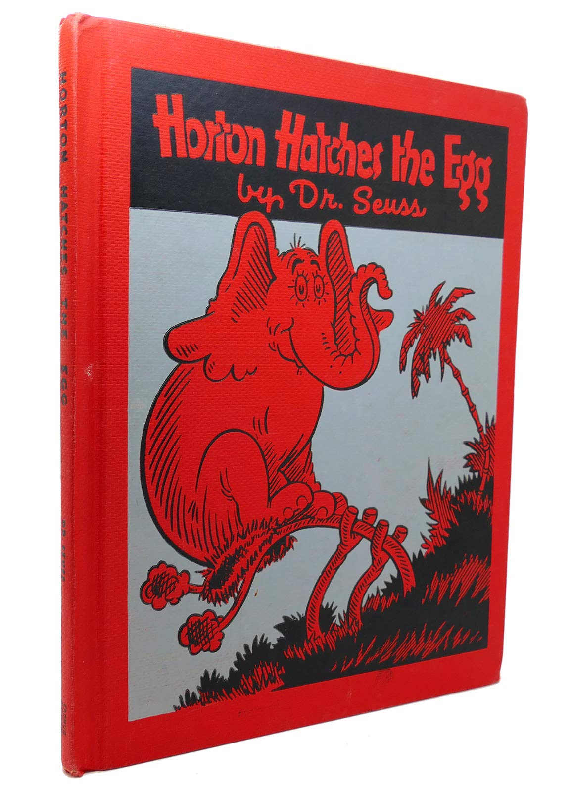 Horton hatches the egg