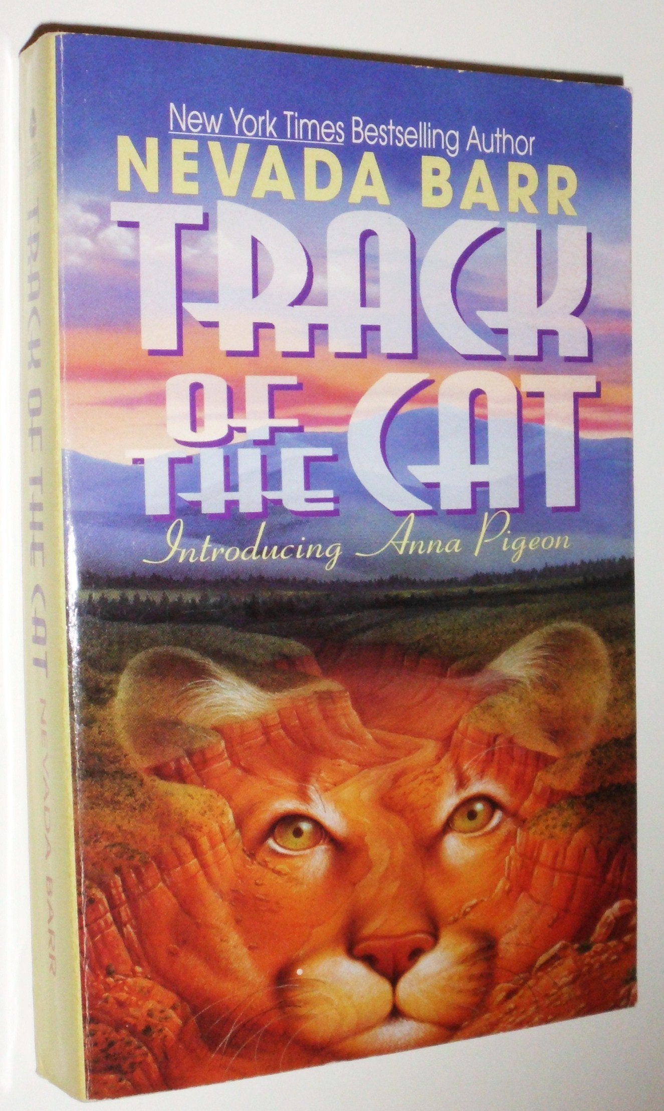 Track of the Cat (Anna Pigeon) - 5738