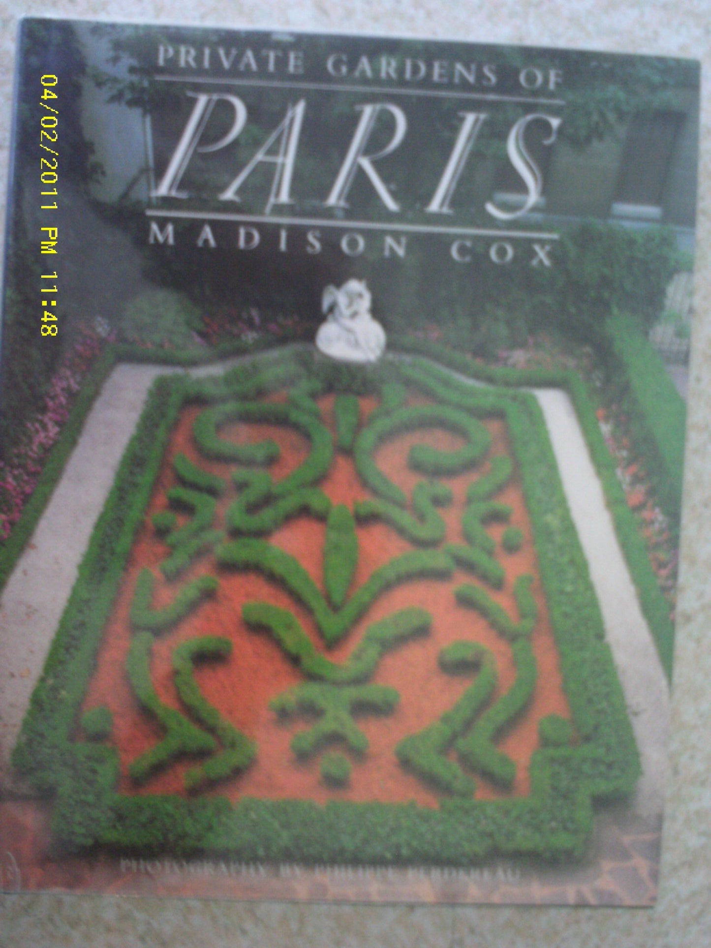 Private Gardens Of Paris - 9056