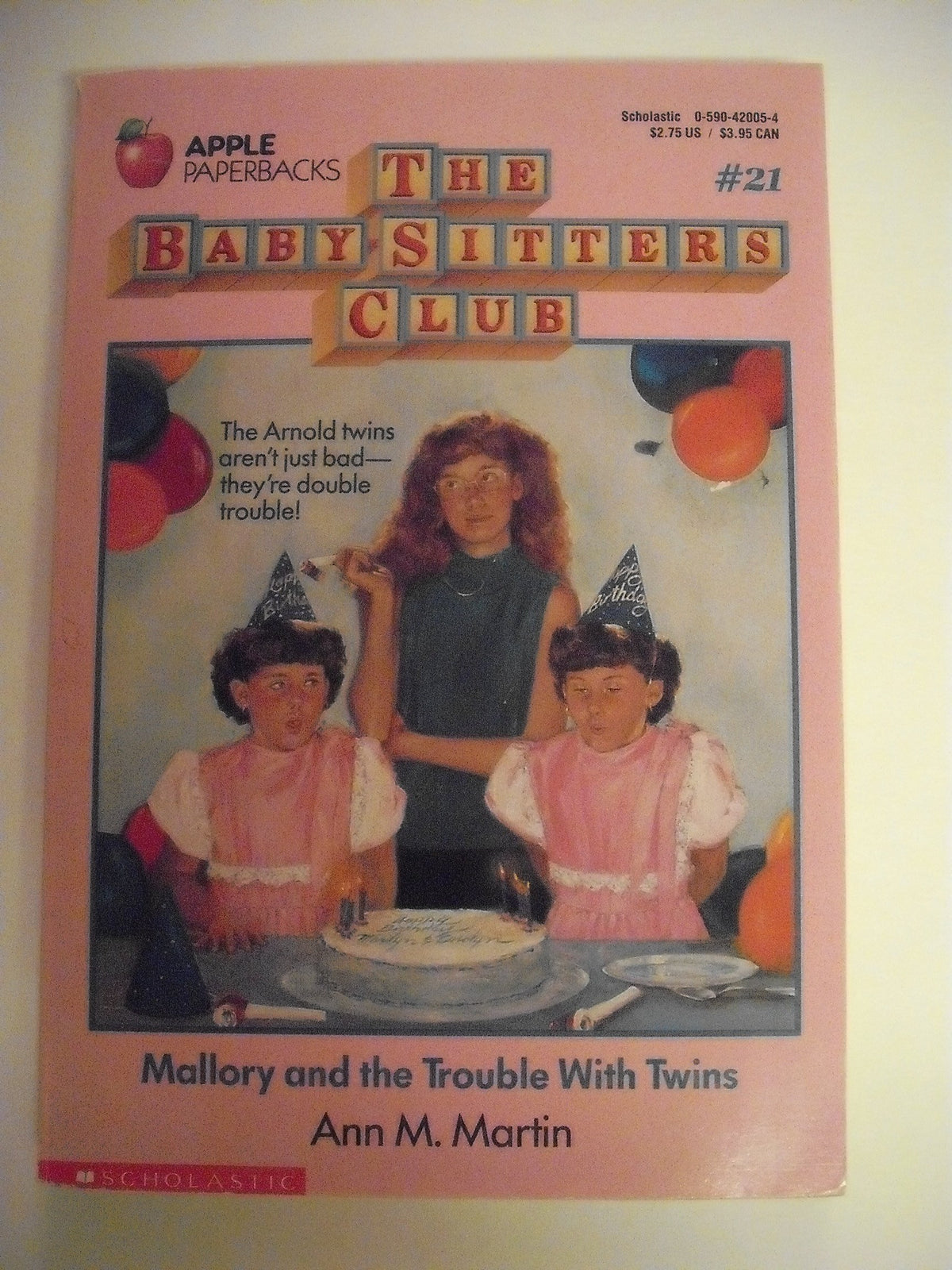 The Babysitters Club: Mallory and the Trouble With Twins (An Apple Paperback)