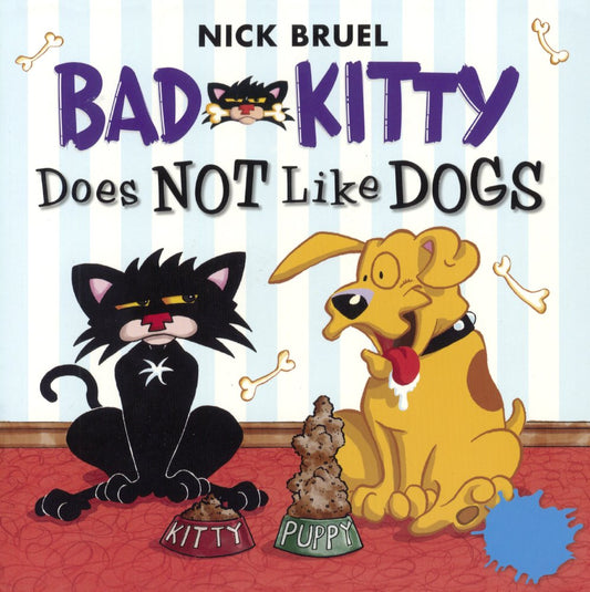 Bad Kitty Does Not Like Dogs - 9532