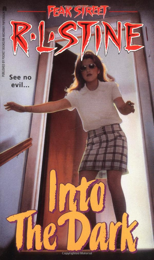 Into the Dark (Fear Street Series #49) - 4183