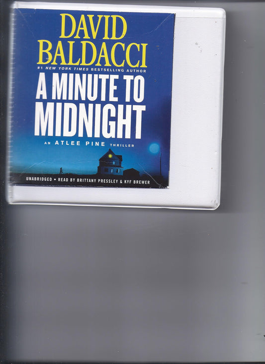 A Minute to Midnight (An Atlee Pine Thriller, 2)