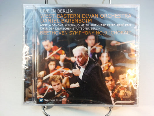 Live in Berlin - Daniel Barenboim / West-Eastern Divan Orchestra: Beethoven Symphony No. 9 "Choral" - 106