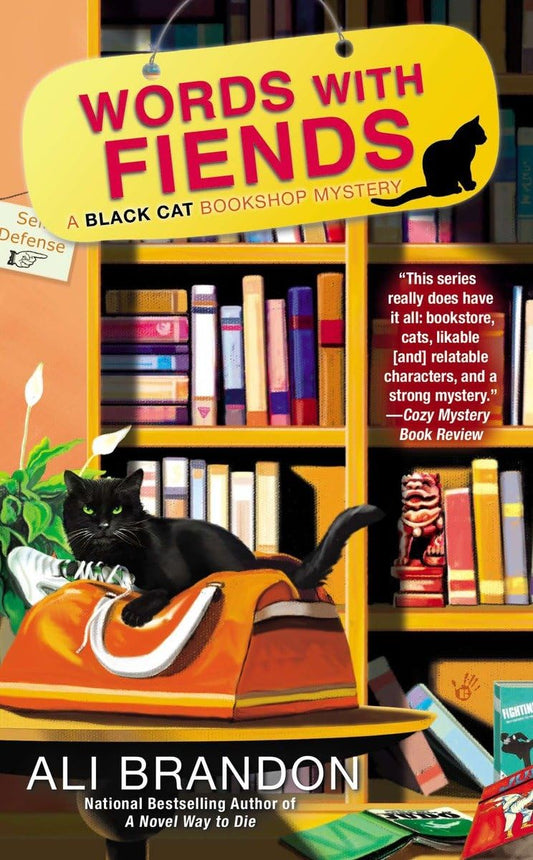 Words with Fiends (A Black Cat Bookshop Mystery) - 2061