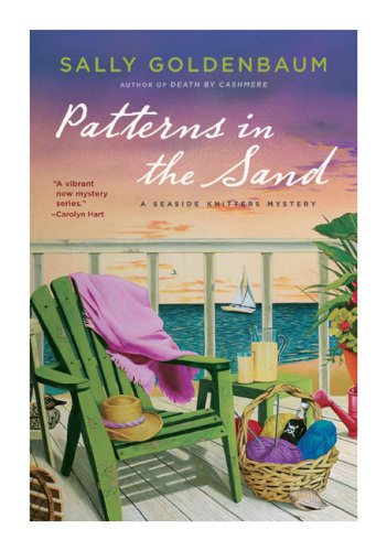 Patterns in the Sand: A Seaside Knitters Mystery - 3883